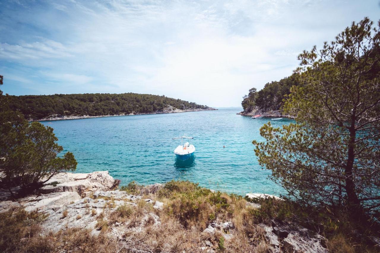 Villa Kalinic Milna  Εξωτερικό φωτογραφία
